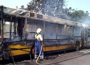 20 души бяха спасени след като автобус избухна в пламъци до Бургас (снимки)