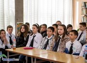 Гимназисти посветиха открит урок на Деня на Земята и се включиха в инициативата „Маратон на четенето” 