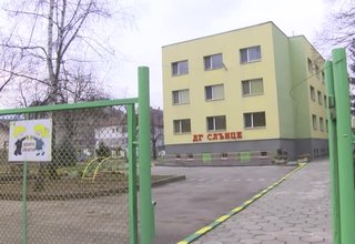 Детските градини от днес работят отново след поредното затваряне заради коронакризатаж Скрийншот