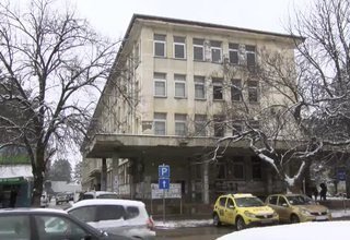 250 хиляди лева да бъдат отпуснати от местния бюджет за ремонт и оборудване на КОВИД отделение в ботевградската болница Скрийншот