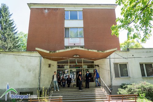 Наградиха победителите в четвъртото издание на състезанието "Забавните технологии" 