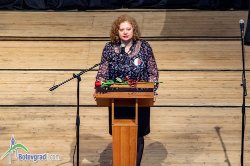Кандидатът за евродепутат от БСП проф. Мариела Модева в Ботевград: Нашата кауза е да дадем нов старт на социална Европа 