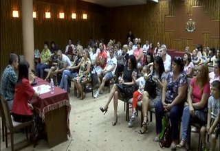 В училище "Никола Вапцаров" ще бъдат разкрити още две паралелки в първи клас и така ще станат шест Скрийншот
