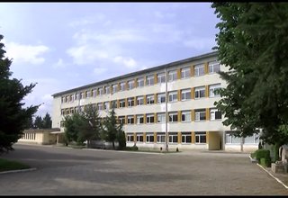 29 родители на деца, които системно отсъстват от училище, са глобени от 50 до 150 лева Скрийншот