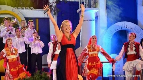 Вили Рай отново ще пее на Пирин фолк в Сандански