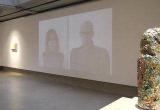 Артистичното дуо Йонко Василев и Ина Трифонова , известни с псевдонима си Йоко плюс Ина, вече са семейство Скрийншот