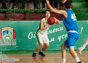 Кадетите с победа и загуба