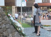 С панихида и поднасяне на цветя започна тържествената част от Празника на Етрополе 