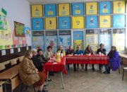 Осмомартенски поздрави от деца и ученици за жените в училището