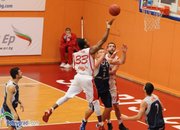 Лукойл Академик срази Черноморец за първа победа в плейофите