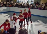 Грейнаха коледните светлини на елхата в Ботевград