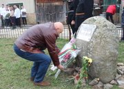 ЕТРОПОЛЦИ СЕ ПОКЛОНИХА ПРЕД ГЕРОИЧНАТА СМЪРТ НА АПОСТОЛА