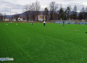Започна полагането на изкуствената тревна настилка на Герена