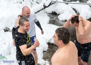 Именик извади кръста от ледените води на Стара река 