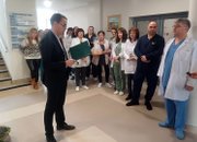 С празнична програма в МБАЛ Ботевград бе отбелязан Денят на родилната помощ