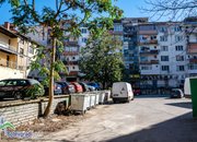 За разширяване на синята зона настояват живущите в блок 60 на пл. „Освобождение“