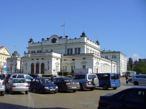 Пет формации биха влезли в следващия парламент, ако изборите бяха днес