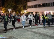 Десетки на площада, за да празнуват победата на Иван Гавалюгов на изборите