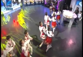 Танцьорите с художествен ръководител Стоян Стоянов победиха връстниците си от Пловдив в предаването "Надиграй ме" на БНТ Скрийншот