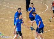 Полицаи събраха 2000 лева от футболен турнир в Ботевград за детето на свой колега