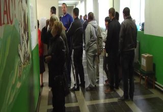 По-малко от половината от имащите право на глас в община Ботевград отидоха да изборните урни вчера Скрийншот