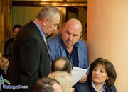Марин Захариев - Цеки  влезе в саморазправа с общински съветник (ВИДЕО)