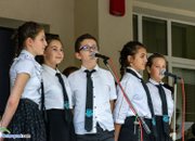 Среща на поколенията събра бивши и настоящи гимназисти