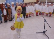 Деца от Детска градина “Звънче“ поднесоха празнична програма в Дома за възрастни хора “Д-р Адриян Атанасов“ 
