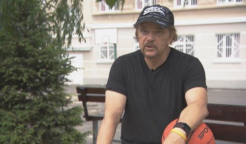 Писателят Иво Иванов гостува днес на ППМГ „Акад. проф. д-р Асен Златаров“