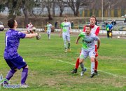 Футболистите губят от Хебър у дома