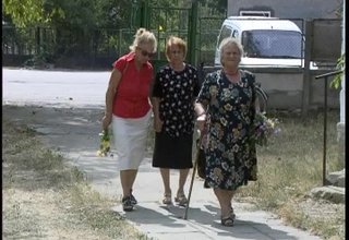 Със светена вода поръсиха опасната отсечка на пътя от Литаково до Ботевград Скрийншот