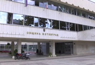 Община Ботевград набира 126 преброители и 32-ма контрольори Скрийншот