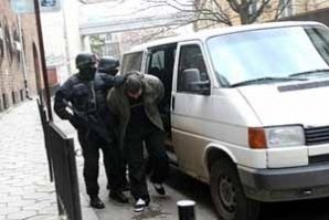 Задържаха двама македонци, влезли незаконно у нас на лов