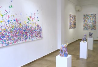 Йонко и Ина Василеви, познати като творчески тандем с името Йоко плюс Ина вчера откриха поредната си изложба Скрийншот
