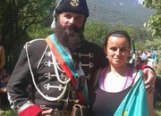 Участниците в националния поход "По стъпките на Ботевата чета" изкачват връх Вола
