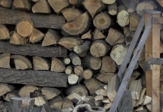 Дървата за огрев поскъпнаха и тази есен Скрийншот