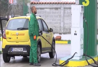 В Ботевград от днес цената на пропан-бутан за автомобил е най-ниската в България - 63 стотинки за литър Скрийншот