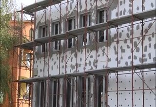 Ремонтът на читалището се забавя Скрийншот