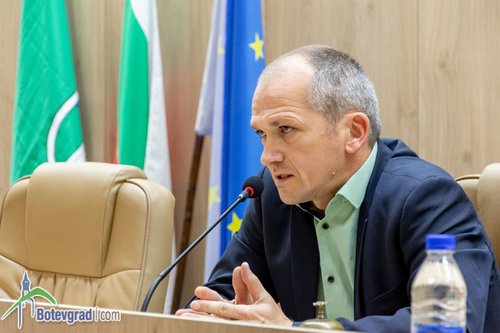 149 решения е взел Общинският съвет за второто полугодие на м.г.