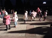 С красива елха, топло време и празнични фоерверги започват празниците в Етрополе