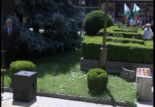 Поколенията са длъжници на идеалите на Ботев Скрийншот