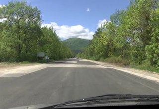 Приключи изкърпването на пътя Ботевград-Врачеш, остава да се положи износващата част на асфалта и да се положи маркировка Скрийншот
