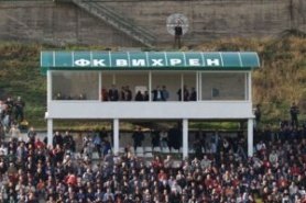 Вихрен освободи осем футболисти