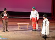 Две почетни отличия бяха връчени преди началото на концерт-спектакъла “Памет и бъдеще – 90 год. с името на Ботев и 140 год. читалище“