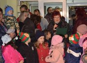 В ДЕТСКА ГРАДИНА „ЕДЕЛВАЙС“ БЯХА ЗАПАЛЕНИ КОЛЕДНИТЕ СВЕТЛИНИ