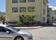 Проблемът със струпването на автомобили около ОУ “Н. Й. Вапцаров“- начален етап, ще бъде решен до началото на новата учебна година 