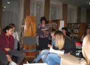 Нощ в библиотеката