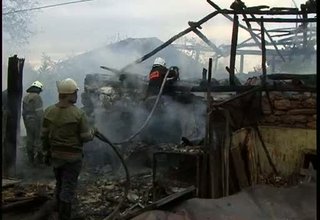 Пожар изпепели самалък, животни и техника в Литаково Скрийншот