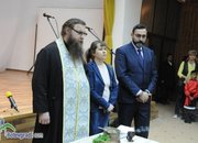 Ритми и песни от българския и ромския фолклор на сцената на малкия салон на читалище „Христо Ботев”