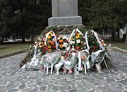 Етрополци се поклониха пред братята-освободители